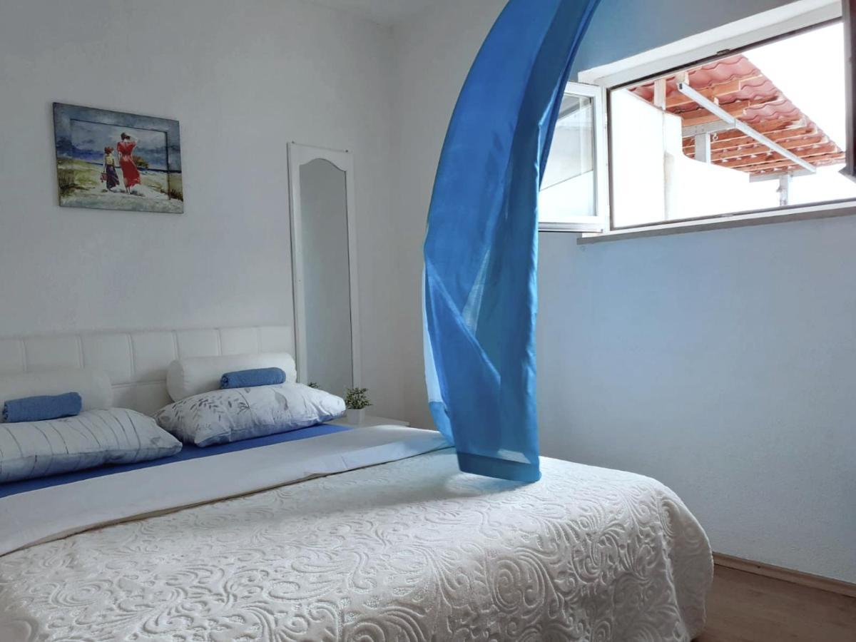 Apartmani Lezenic Dada เนอุม ภายนอก รูปภาพ