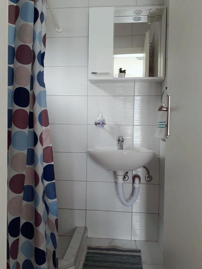 Apartmani Lezenic Dada เนอุม ภายนอก รูปภาพ