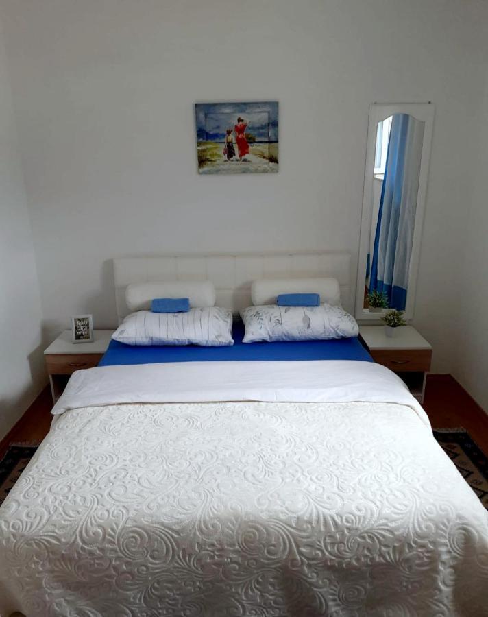 Apartmani Lezenic Dada เนอุม ภายนอก รูปภาพ